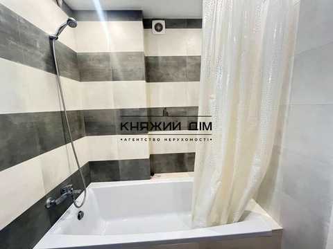 квартира за адресою В'ячеслава Чорновола вул., 30
