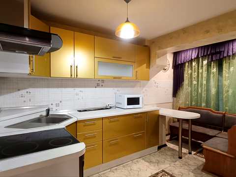 квартира за адресою Рубіновий бульв., 8