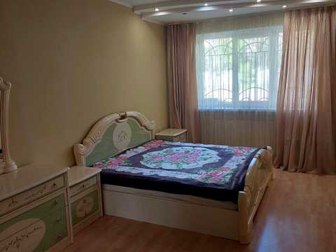 квартира за адресою Олексія Вадатурського вул. (Маршала Малиновського), 69
