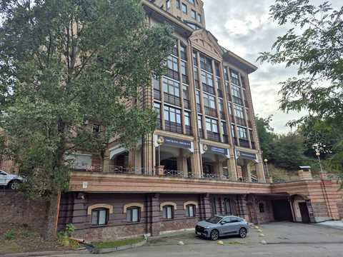 паркомісце за адресою Кудрявський узвіз, 14