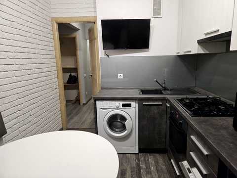 квартира за адресою Митрополита Василя Липківського вул. (Урицького), 7