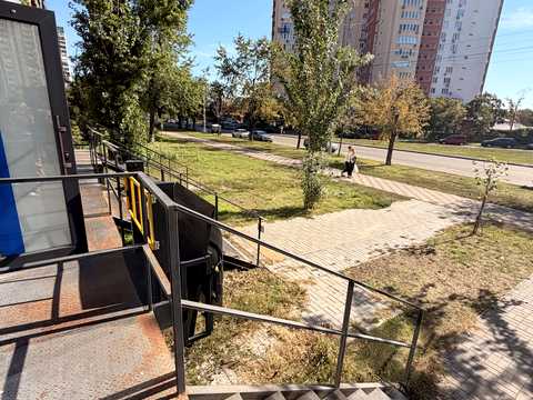 коммерческая по адресу Павла Тычины просп., 9