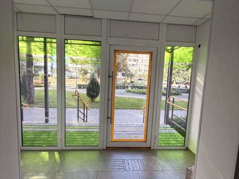 комерційна за адресою Чорних Запорожців вул. (Короленка), 64-Б