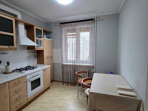 квартира за адресою Драгоманова вул., 25