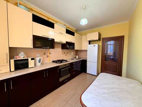 квартира за адресою Під Голоском вул., 8