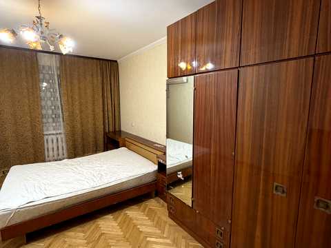квартира за адресою Ломаківська вул. (Мічуріна), 4