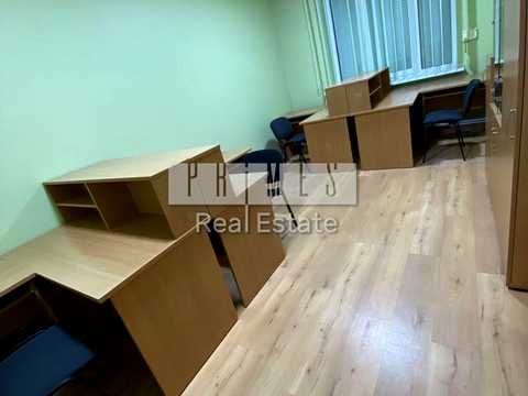 коммерческая по адресу Анны Ахматовой ул., 13