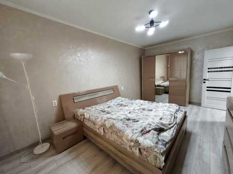 квартира по адресу Василя Ґренджі-Донського пл., 23