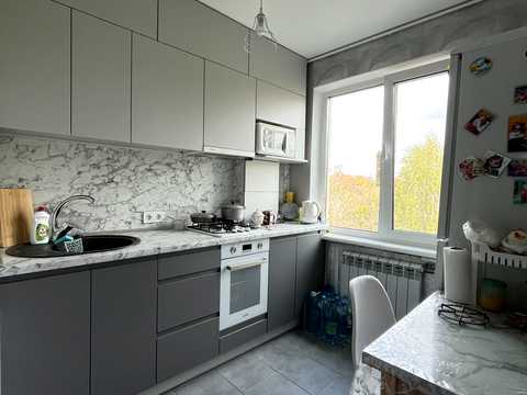 квартира за адресою Івана Мазепи вул. (Щорса), 33