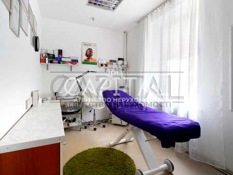 коммерческая по адресу Кловский спуск, 11