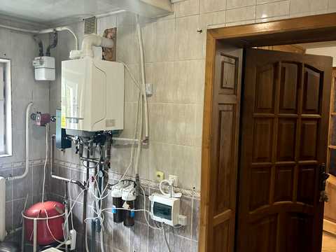 будинок за адресою Чернівці, Володимира Івасюка вул.
