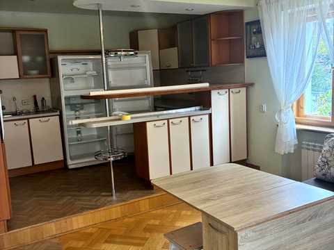 будинок за адресою Чернівці, Володимира Івасюка вул.