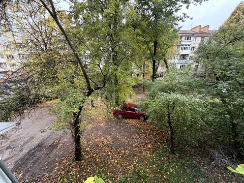 квартира за адресою Небесної Сотні вул. (Івана Стасюка), 26