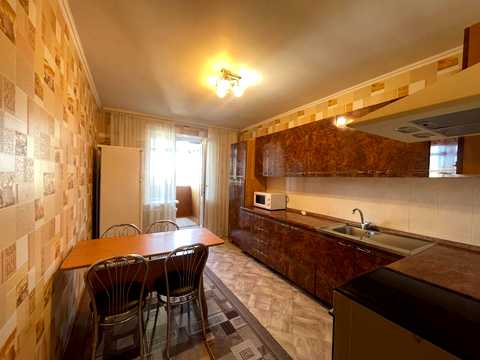 квартира за адресою Драгоманова вул., 15-А