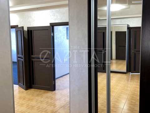 комерційна за адресою Вадима Гетьмана вул. (Індустріальна), 1-В