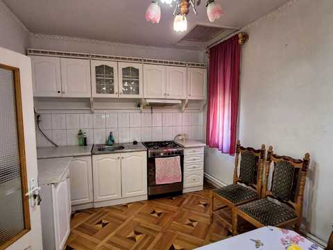 дом по адресу Лазівська