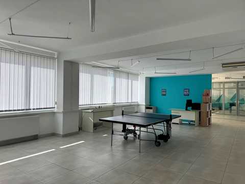 комерційна за адресою Зелена вул., 115-А