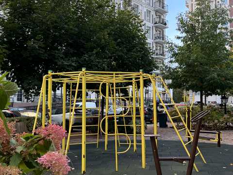 квартира за адресою Михайла Максимовича вул. (Онуфрія Трутенка), 24-В