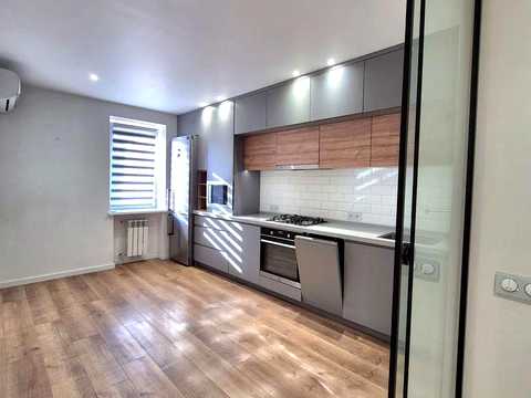 квартира за адресою Савкіна вул., 6