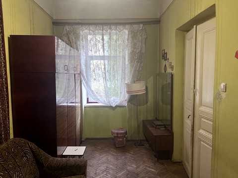 квартира за адресою Пантелеймона Куліша вул., 12