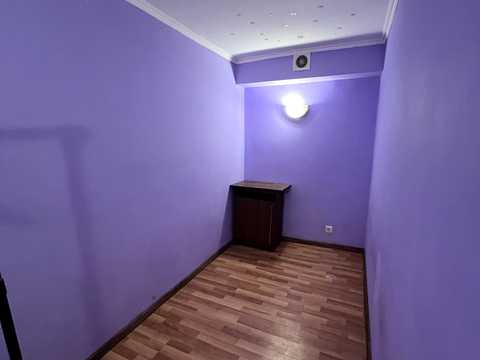 квартира за адресою Олександра Довженка вул., 18/2