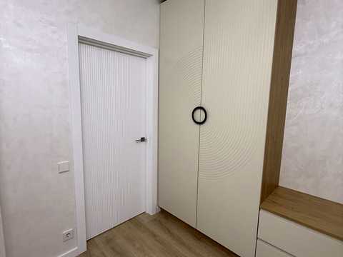 квартира по адресу Молодіжна ул., 10