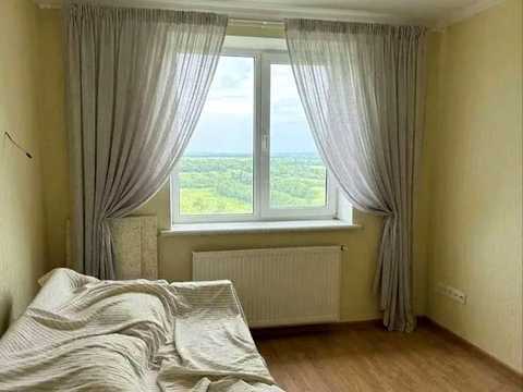 квартира за адресою Крайна вул., 1-В