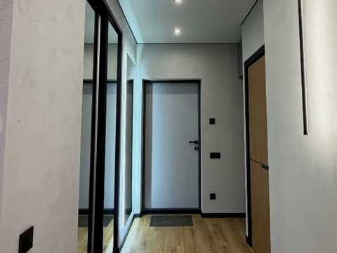 квартира за адресою Космічна вул., 5