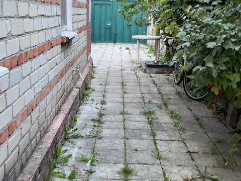 будинок за адресою смт. Пісочин, Квітневий