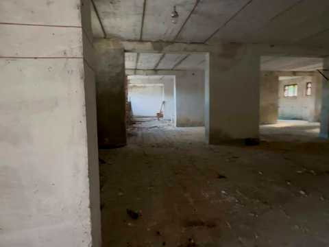 комерційна за адресою Центральна, 38
