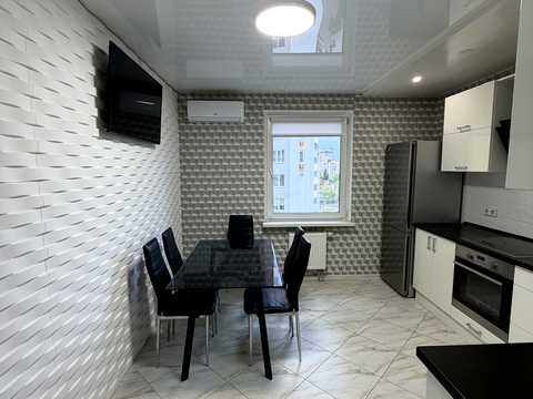 квартира за адресою Миколи Закревського вул., 95-Г