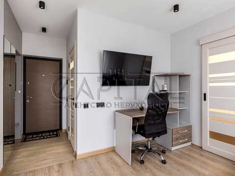 квартира за адресою Салютна вул., 2к19