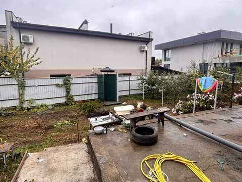 дом по адресу Юлії Рябчинської