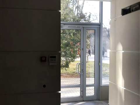 комерційна за адресою Володимира Кубійовича вул., 29