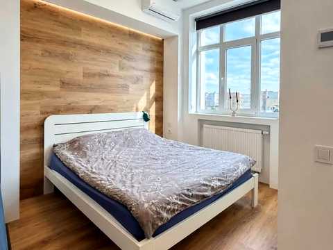 квартира по адресу Владимира Моссаковского ул. (Клари Цеткін), 7