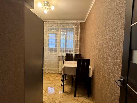 квартира за адресою Боголюбова вул., 10