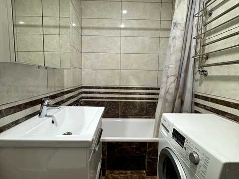 квартира за адресою Боголюбова вул., 10