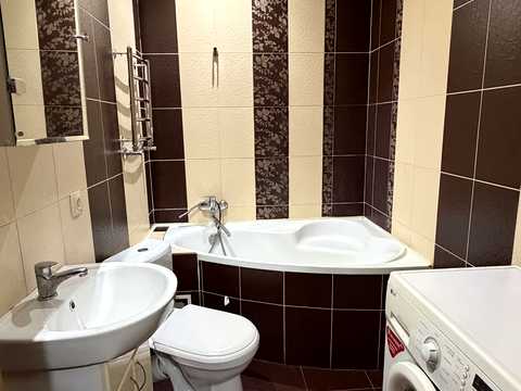 квартира за адресою Боголюбова вул., 14