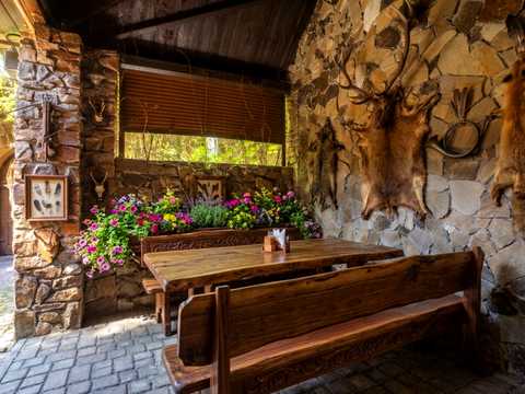 комерційна за адресою Дегтярівська вул., 47