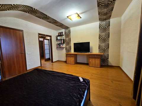 дом по адресу Виноградна, 205