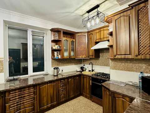 квартира за адресою Академіка Рудницького вул., 33