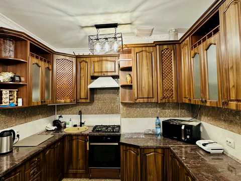 квартира за адресою Академіка Рудницького вул., 33