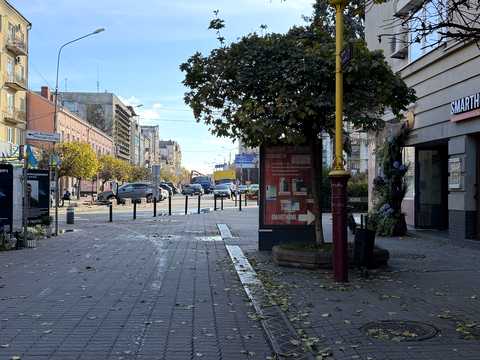 коммерческая по адресу Независимости ул., 30