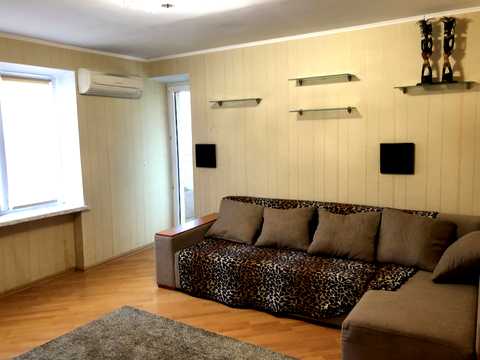 квартира за адресою Шовкуненка вул., 3