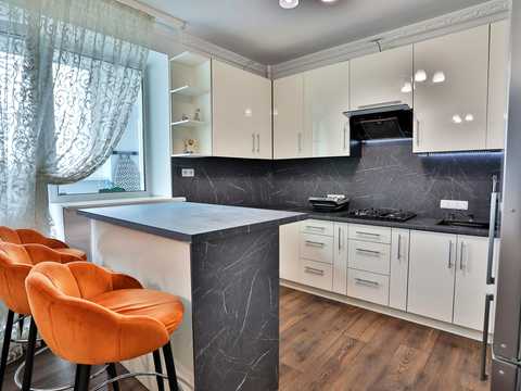 квартира за адресою Юності вул., 3