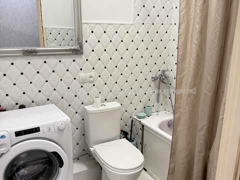 квартира за адресою Куликівський узвіз (Революції), 8/10