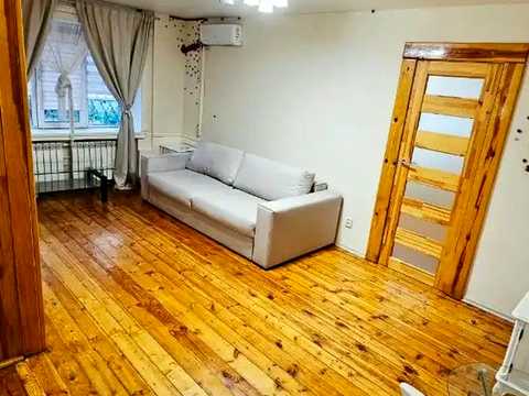 квартира за адресою Високовольтна вул., 14
