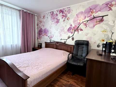 квартира за адресою Старицького вул., 12