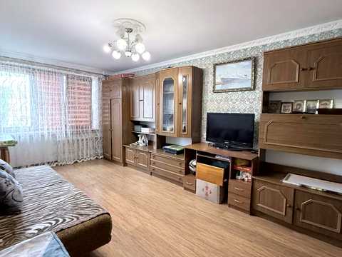 квартира за адресою Старицького вул., 12