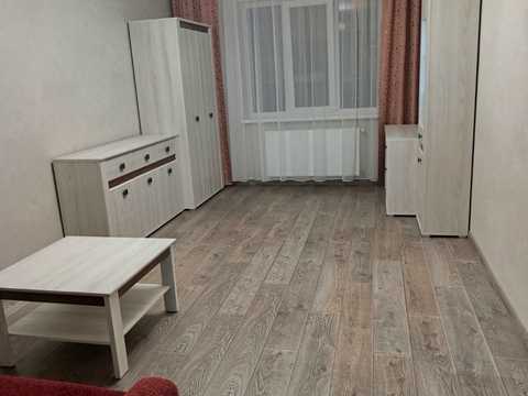 квартира за адресою Джона Леннона вул., 37